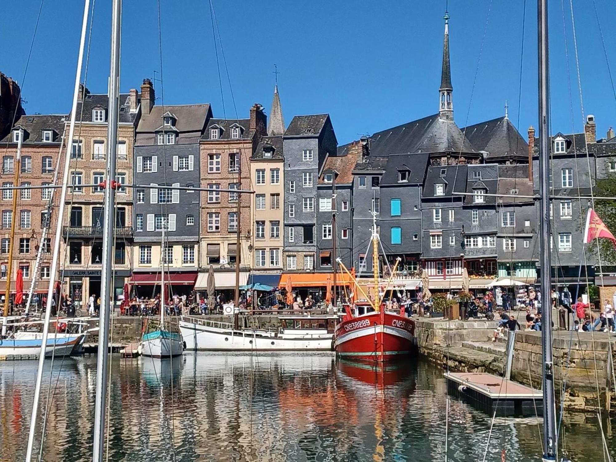 Bed and Breakfast Les Pommiers Honfleur Exterior foto