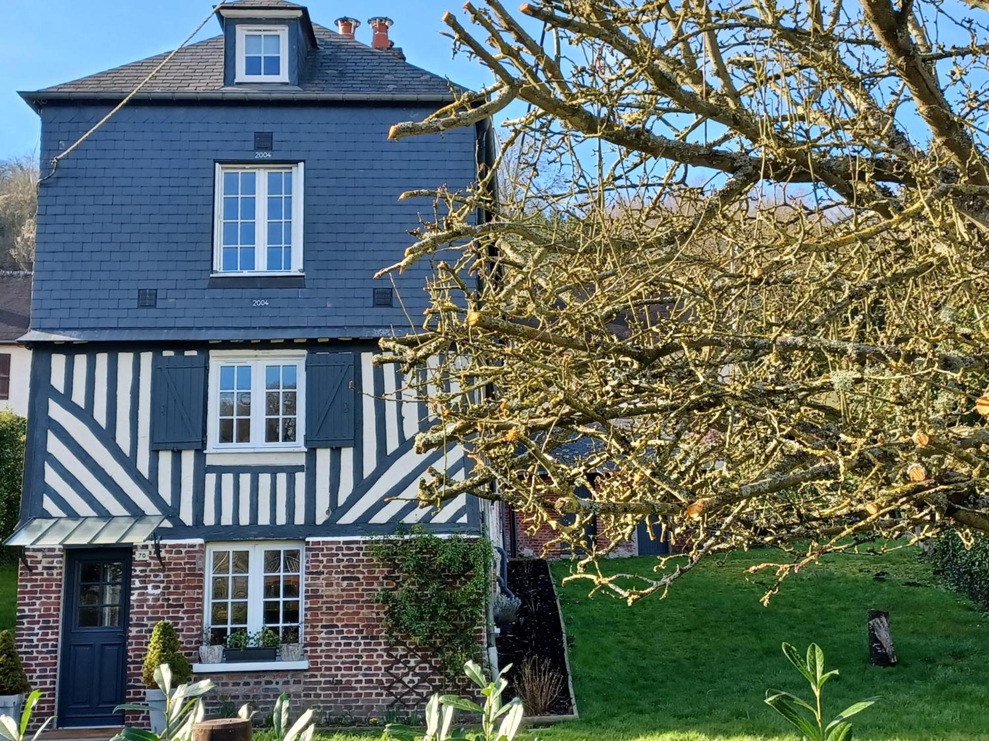 Bed and Breakfast Les Pommiers Honfleur Exterior foto